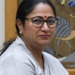 रेखा गुप्ता की आधिकारिक बैठक के दौरान ली गई तस्वीर